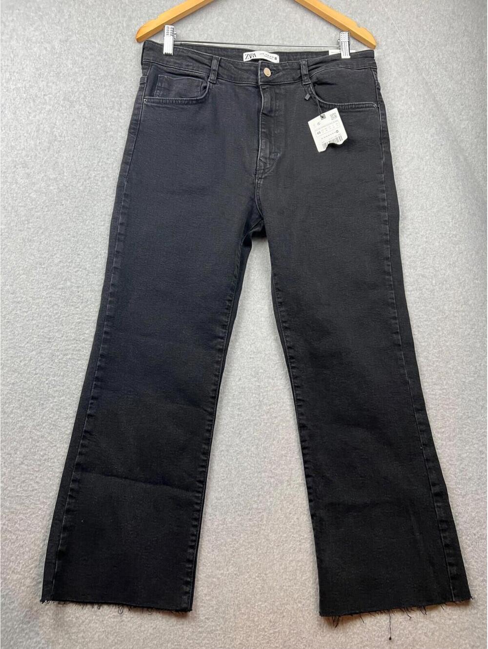 Zara Mini Flare Leg Jeans Womens Size 14 High Rise Ankle Stretch Raw Hem Black